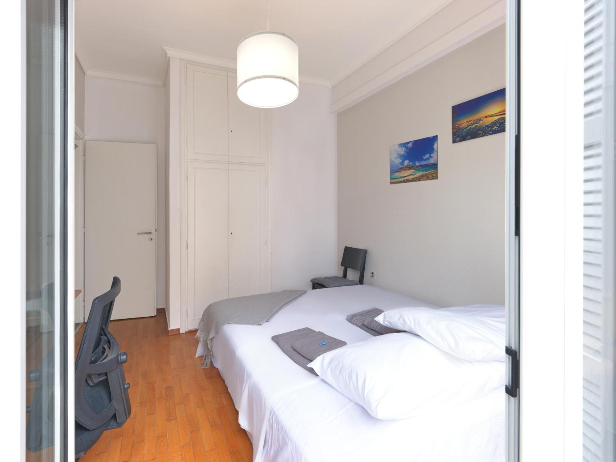 Central Pagrati Apartment With Park View Balcony - Opp Pangrati Grove أثينا المظهر الخارجي الصورة